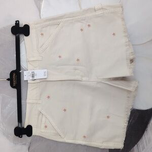 American Eagle Floral Embroidered High Rise Stretch Boyfriend Short Size 8 Nwt❤️